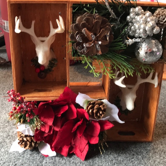 Deer Holiday Poinsettia Arragement - Picture 2 of 8